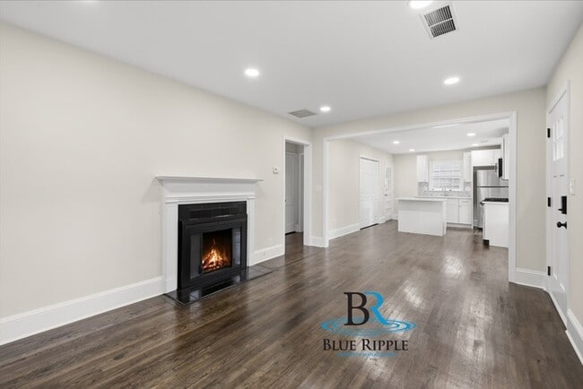 Photo - Renovated 2/1 Williams Park Smyrna across from Market Village! Fenced Yard and Pet Friendly
