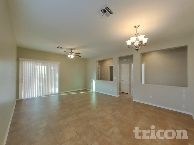 Photo - 723 W Dana Dr