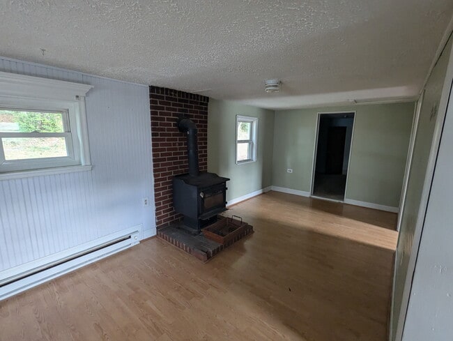 Photo - 2353 Little Georgetown Rd