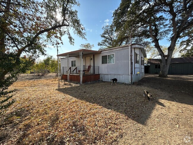 Building Photo - Adorable 2 bedroom 1 bath modular home in ...