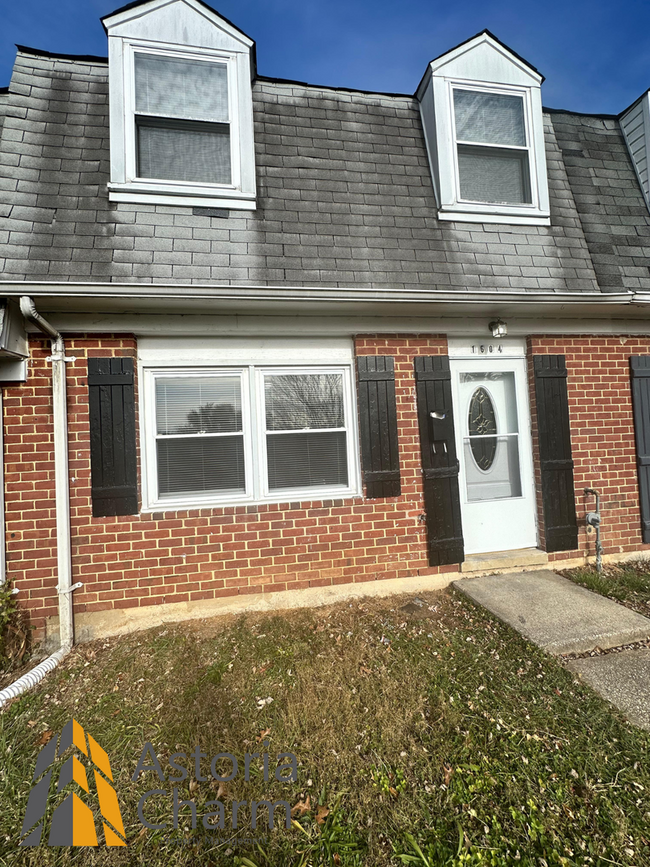 Newly Renovated 3bed/2.5bath Townhouse in ... - Newly Renovated 3bed/2.5bath Townhouse in ...