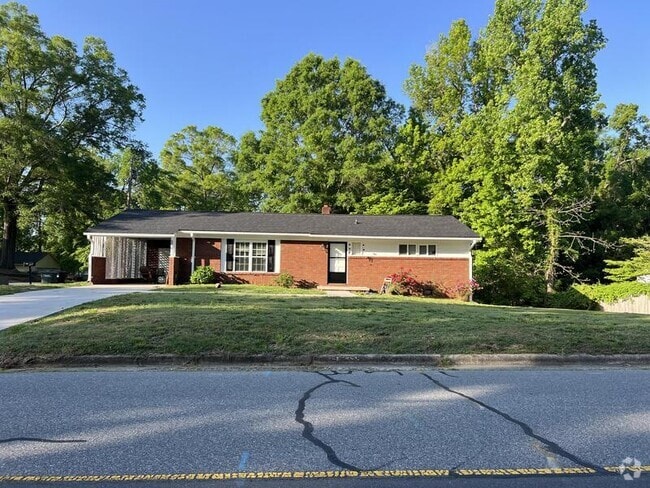 Building Photo - 336 Crestside Dr SE Rental