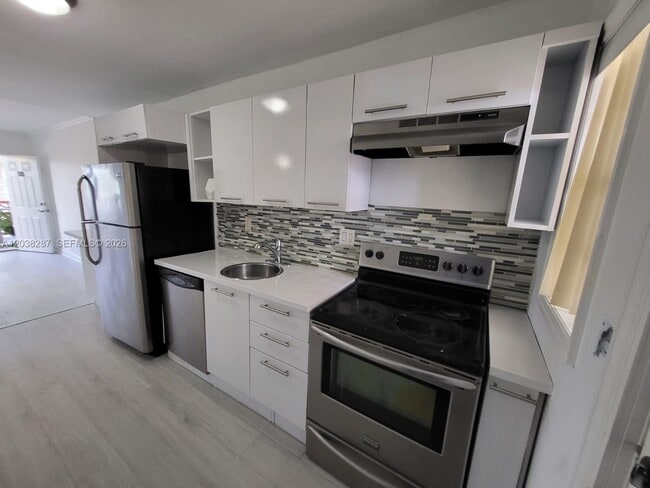 Photo - 1450 NE 170th St Unit 305