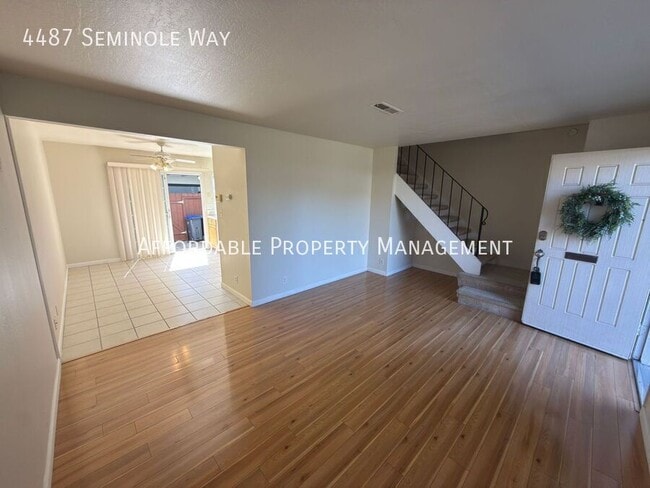 Photo - 4487 Seminole Way