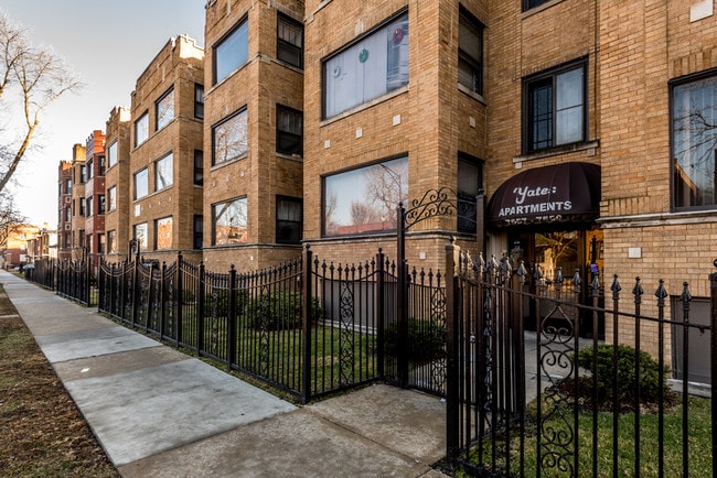 Photo - 7549-59 S Yates Blvd