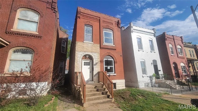 Building Photo - 3614 Iowa Ave