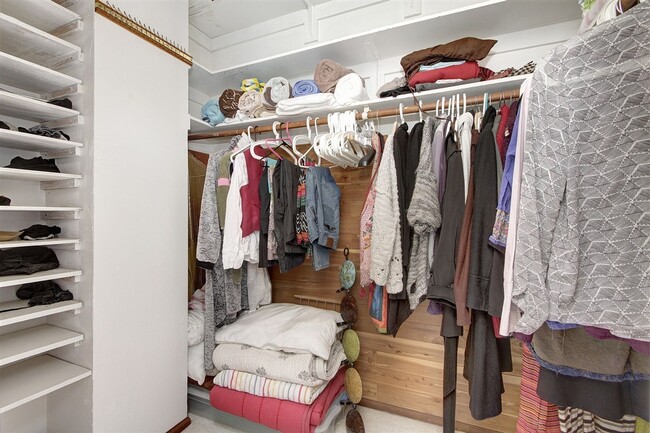 Photo - Prime La Jolla Location – Pool, Tennis & Village Living at Your Doorstep