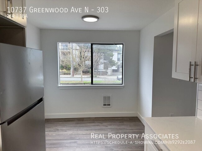 Photo - 10737 Greenwood Ave N Unit 303