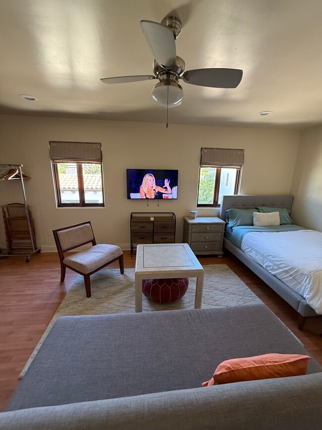 Living area and full size bed - 12254 Darlington Ave