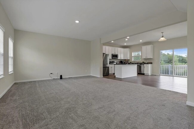 Photo - 111 Coyote Willow Dr