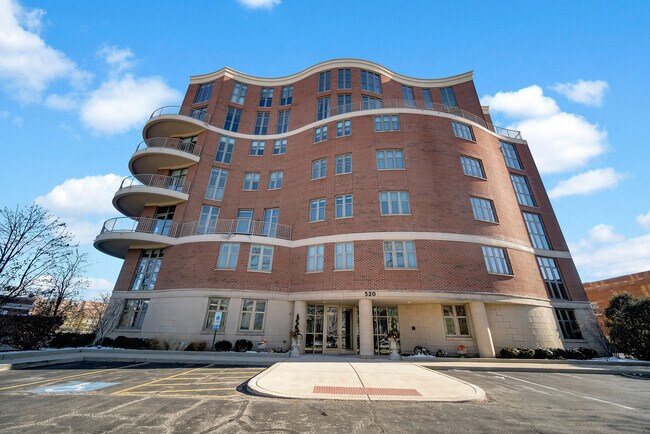 Photo - 520 S Washington St Unit 201