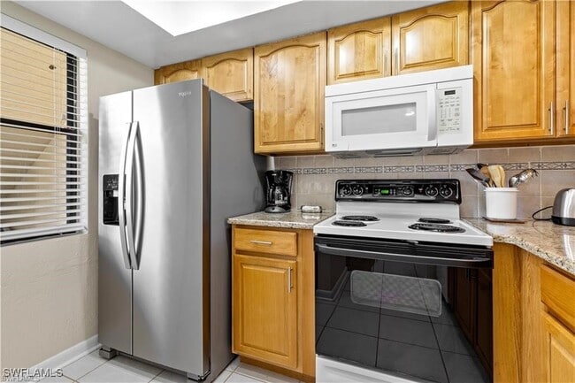 Building Photo - 8445 Charter Club Cir Unit 3