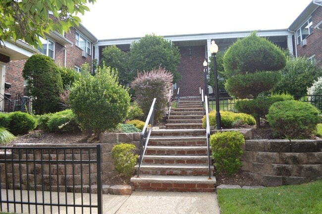 Photo - 455 Fairview Ave Condo