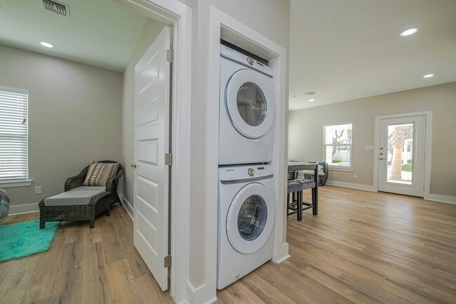 Photo - 109 Mirage Ln