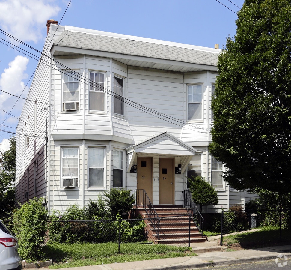 Photo - 65-67 Harrison Ave Apartments