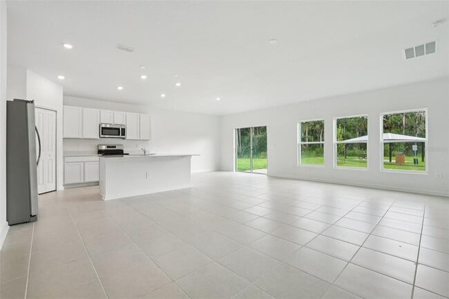 Photo - 1413 Loxley Trl