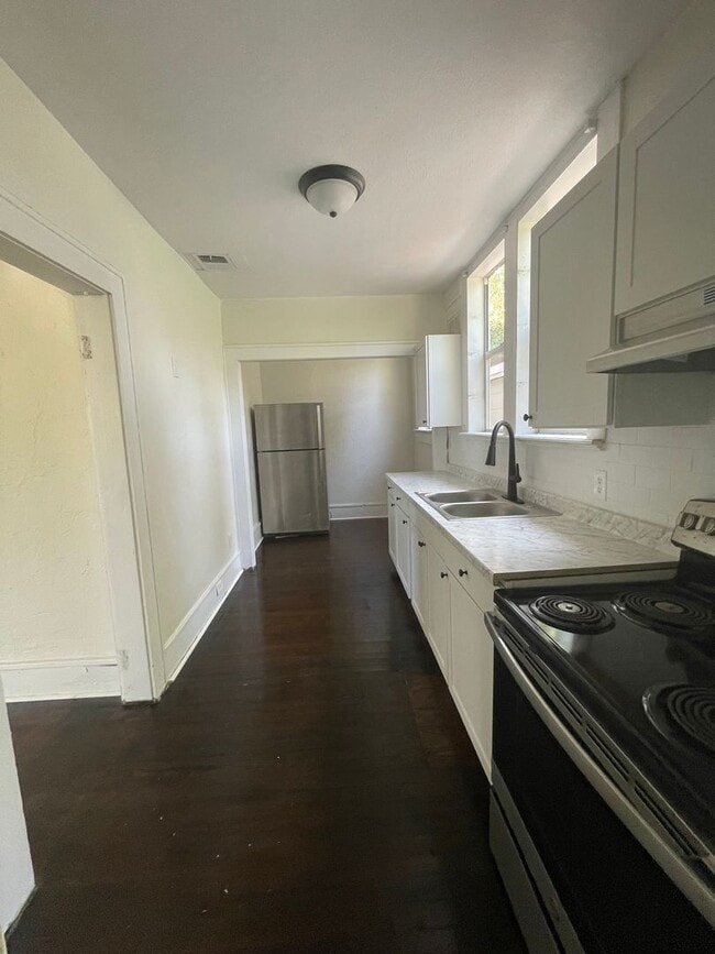 Photo - 2 Bed 1 Bath Home | Pet Friendly | Washer ...
