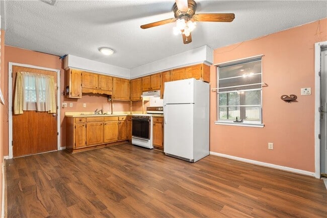 Photo - 11297 Old Moffat Rd