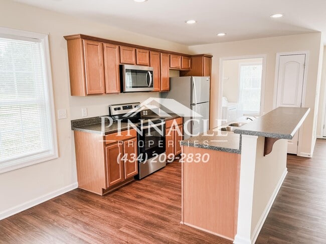 Building Photo - 586 Leesville Rd