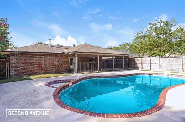 Photo - 1614 Hillwood Dr