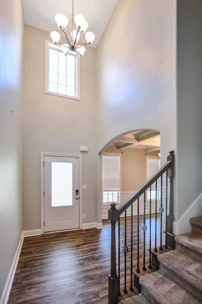 Photo - Pet Friendly Four Bedroom in Rossview!