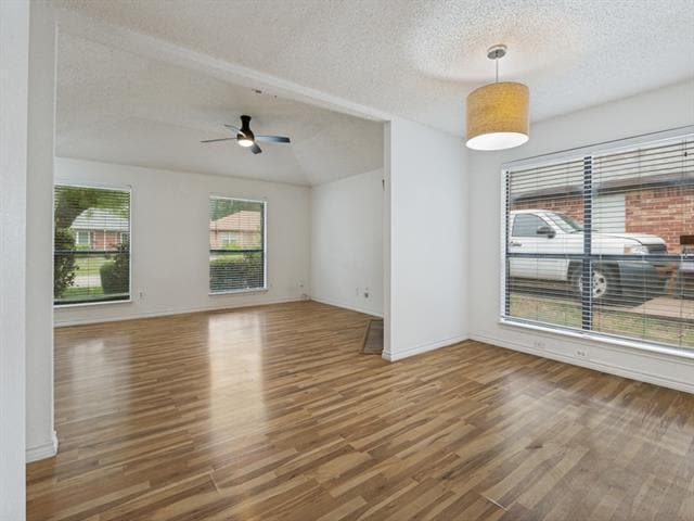 Photo - 3006 Post Oak Dr
