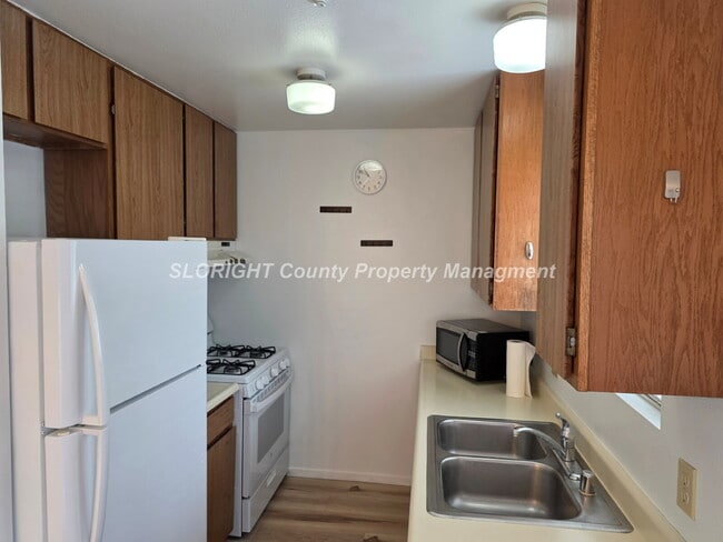 Photo - AVAILABLE NOW - 2 Bed / 1.5 Bath SLO Apartment Unit D