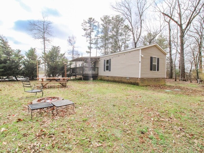 Photo - Nice home on a wooded lot! Minutes from Athens!