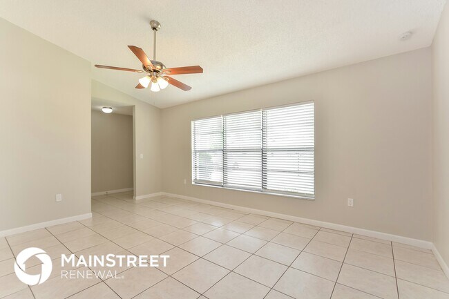 Photo - 1679 April Ave