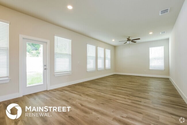 Building Photo - 313 Whiteheart Dr Rental