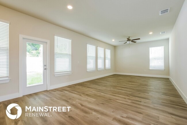 Building Photo - 313 Whiteheart Dr Rental