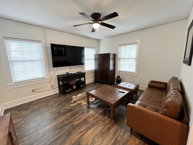 Photo - 317 De Soto St Unit Apt 3