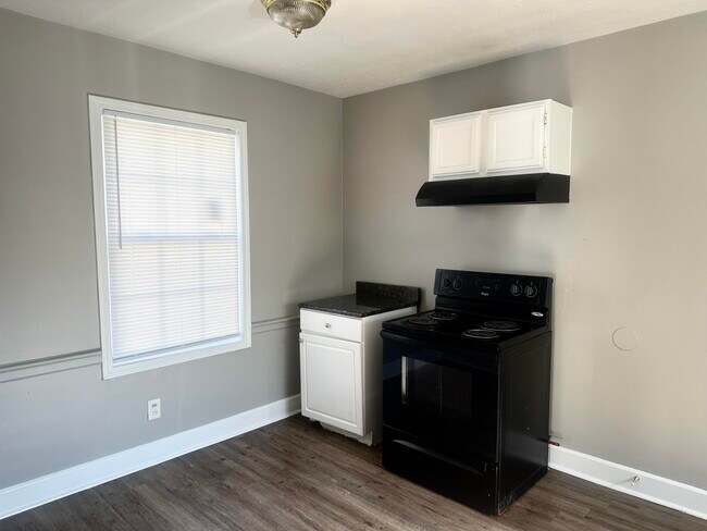 Photo - 1685 N Forbes Rd