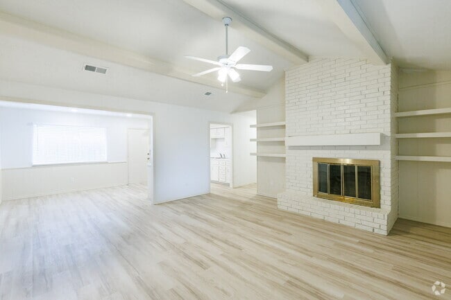 Building Photo - Beautifully Updated Duplex in South Lubbock! Rental