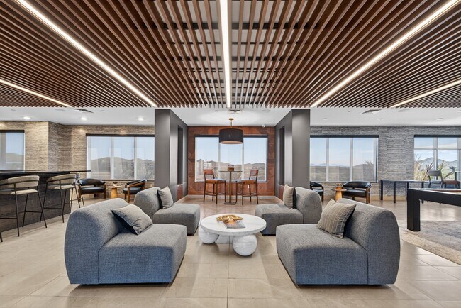 Refinery at Pointe17