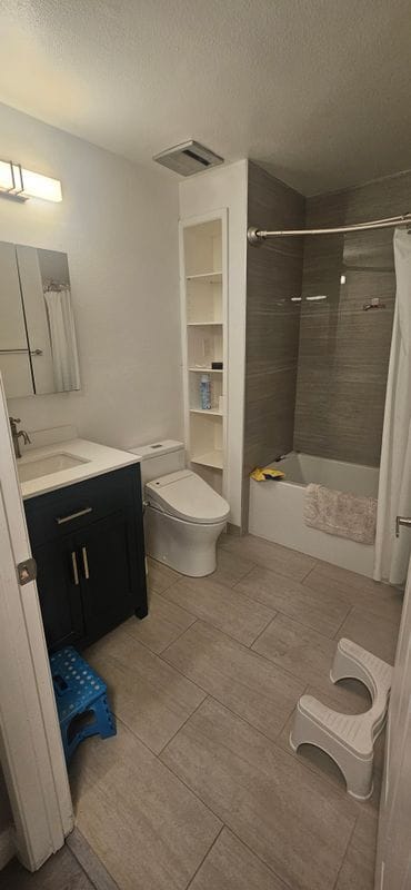 Photo - 15455 Sherman Way Unidad 14