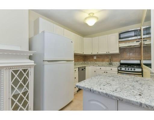 Photo - 63 Marlborough St