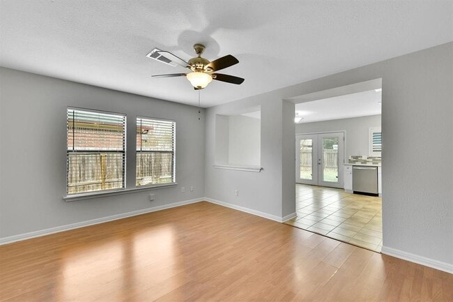 Photo - 3315 Settlement Dr