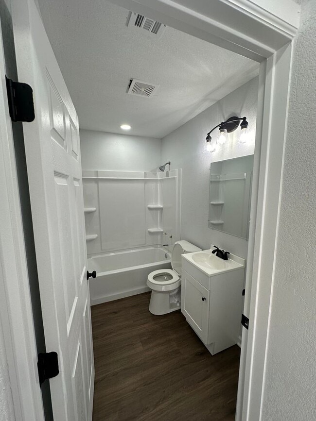 Photo - 2 Bedroom 1 Bath House for Rent