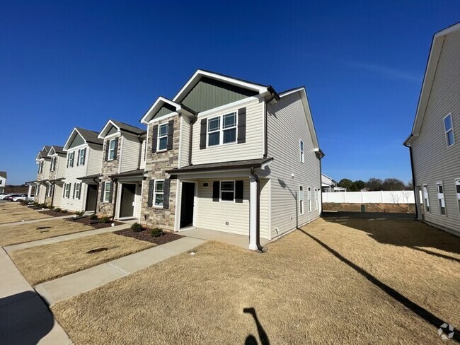 Building Photo - 3 Bd 2.5 Ba End unit Townhome