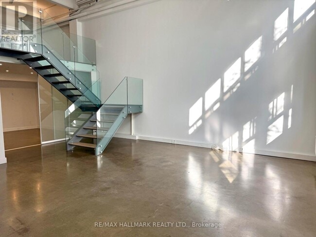 Photo - 1173 Dundas St E Unit 131