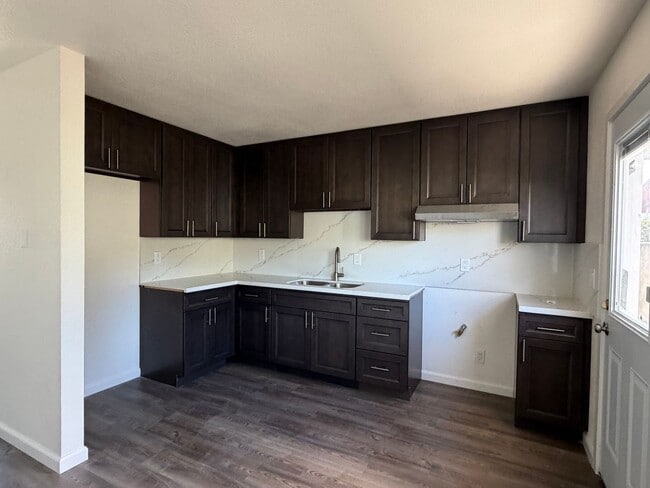 Photo - G43100E Unit B