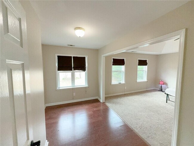 Photo - 2845 Stratfield Ct