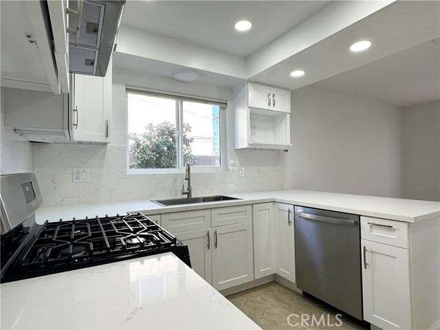 Photo - 18910 Milmore Ave