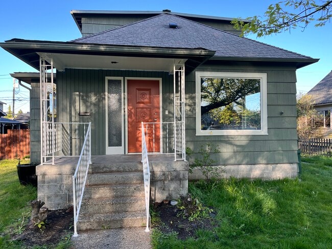 Photo - 1609 McDougall Ave House