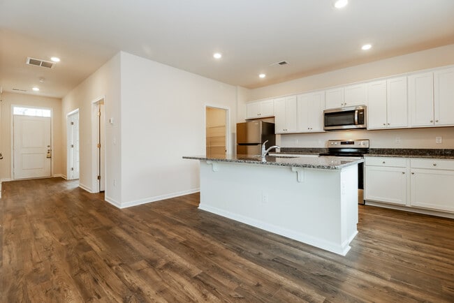 Photo - 125 Kelsey Ct