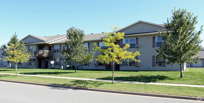 Building Photo - Mountain Crest Rental