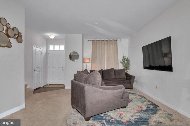Photo - 8633 Rosecrans Ln