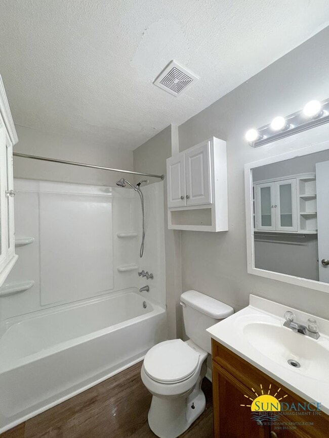 Photo - Quaint 2 Bedroom Unit in Fort Walton Beach!