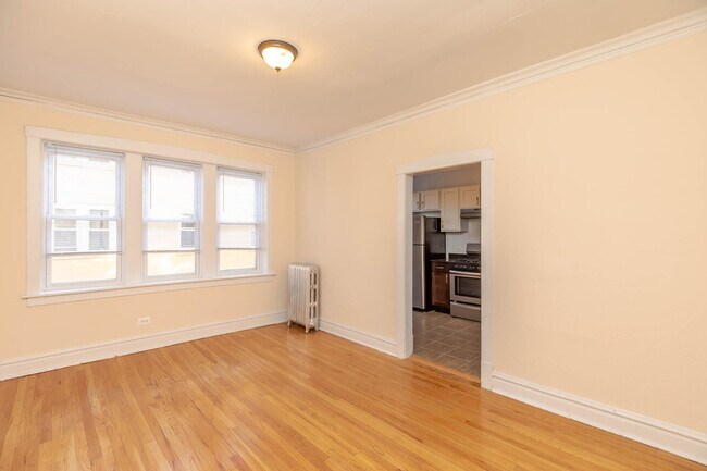Photo - 4426 N St Louis Ave Unit 2A